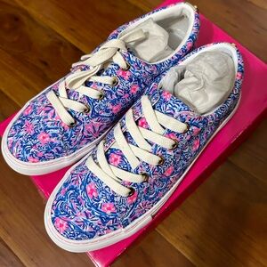 !NEW! Lilly Pulitzer sneakers size 7.5